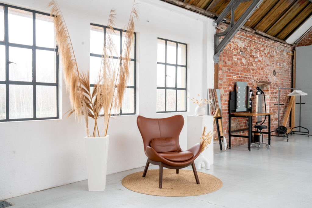 Studio 1 Loftfenster mit Tageslicht